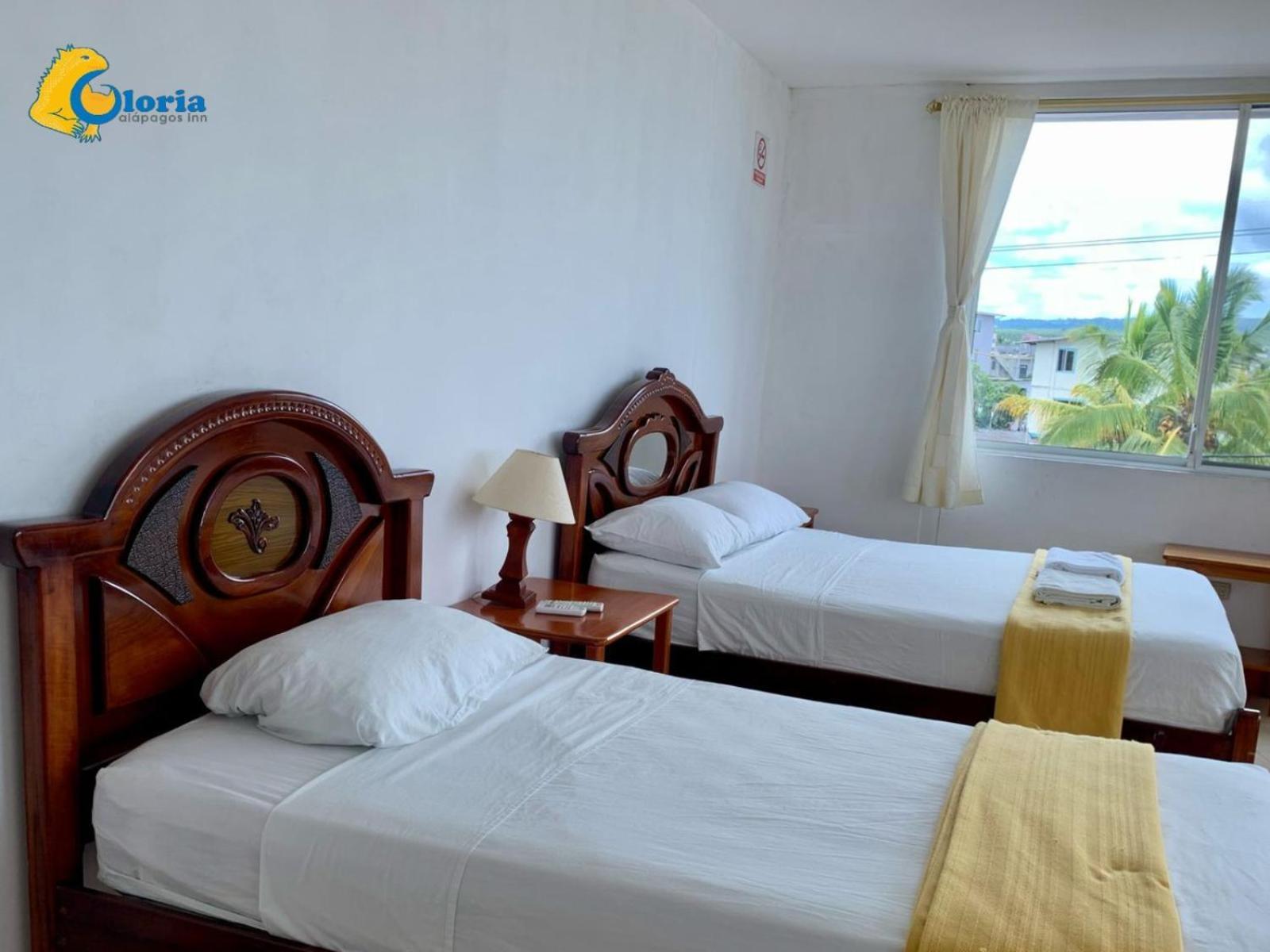 Gloria - Galapagos Inn Пуерто Айора Екстериор снимка
